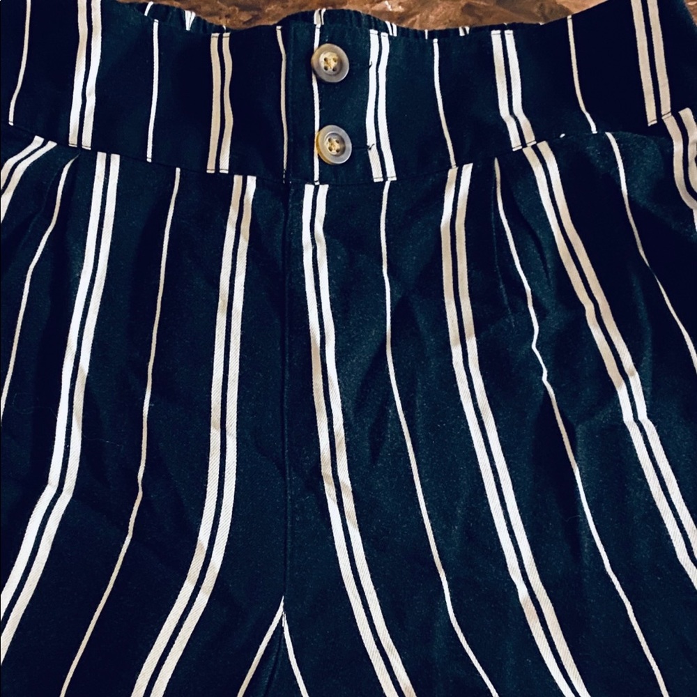Pants - Picture 3 of 9